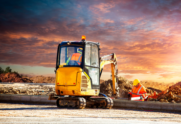 Dozer dijalankan di sore hari